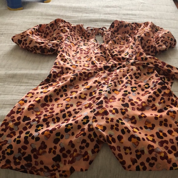 Romper - Picture 2 of 4